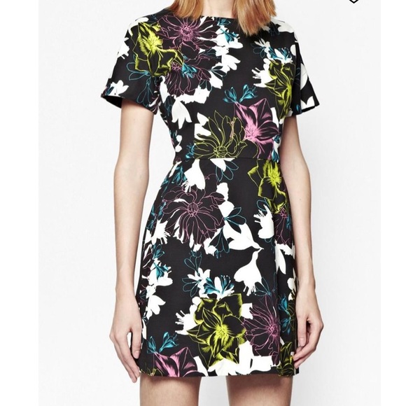 New French Connection Botanical Dress - Picture 2 of 5